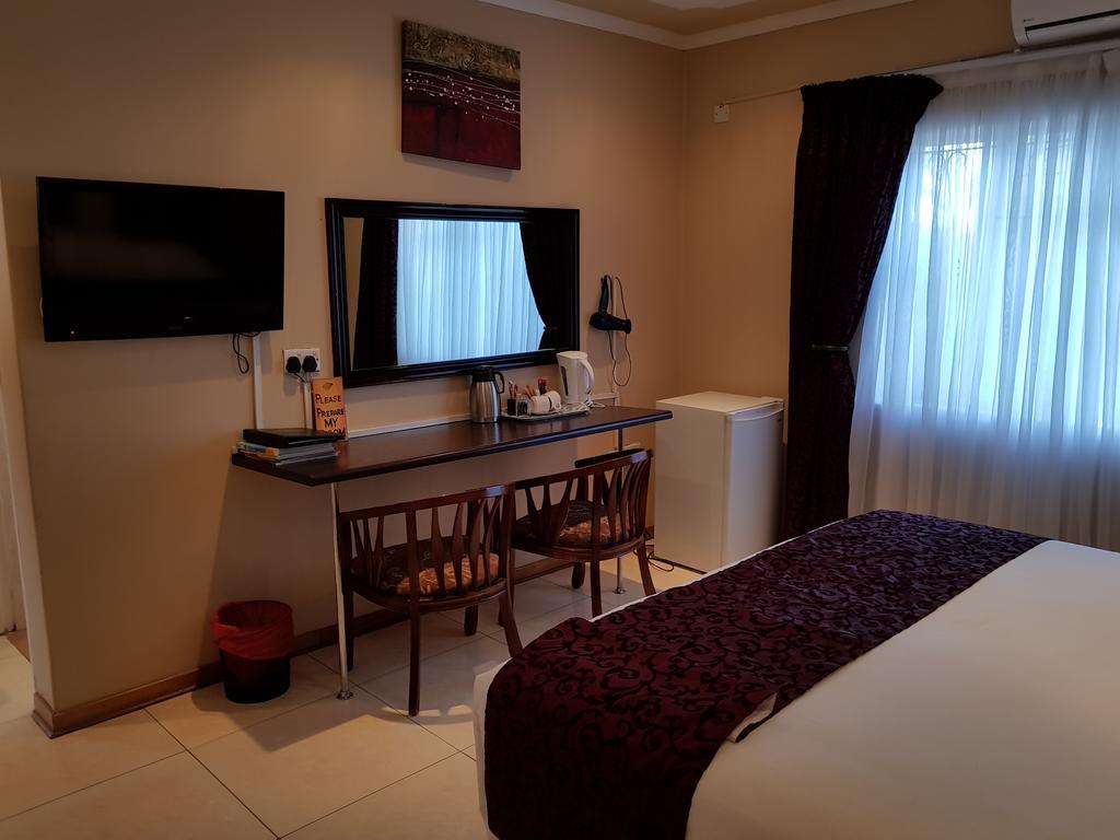 Batho Pele Lodge Gaborone Luaran gambar
