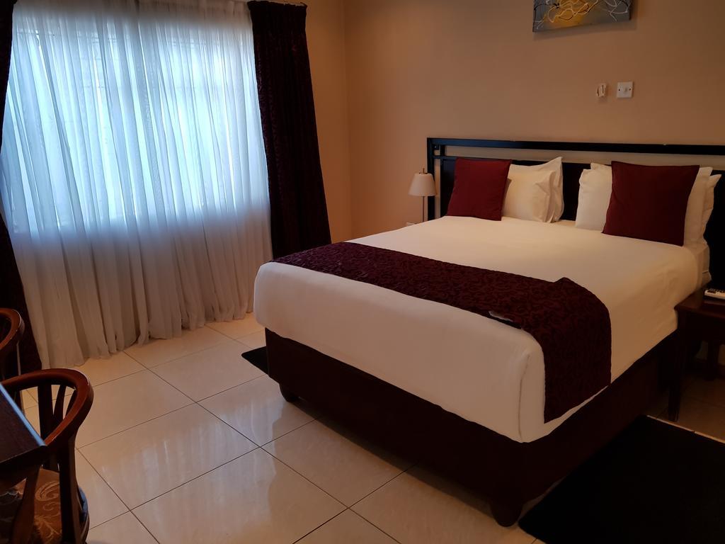 Batho Pele Lodge Gaborone Luaran gambar