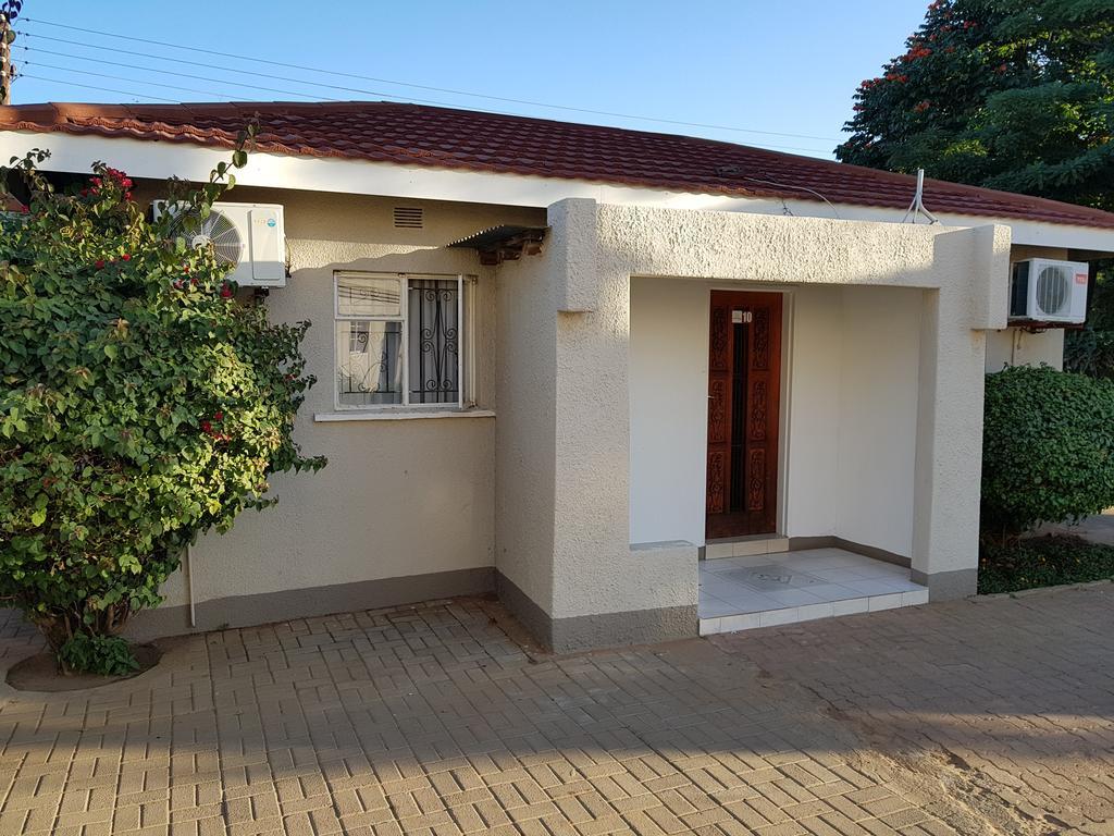 Batho Pele Lodge Gaborone Luaran gambar